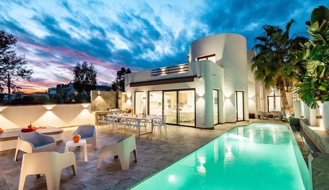 Villa N°16 Luxurious comfort in the Marina
