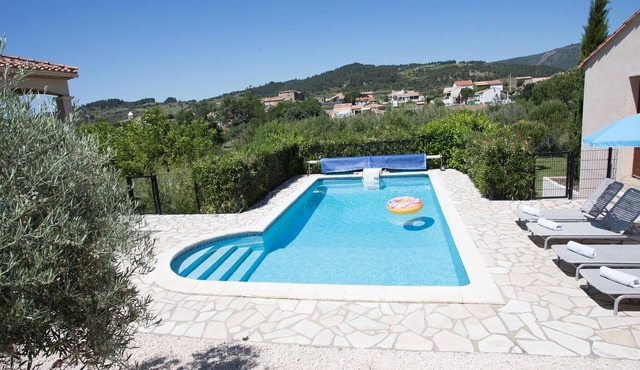 Villa near Carcassonne with Heated Pool