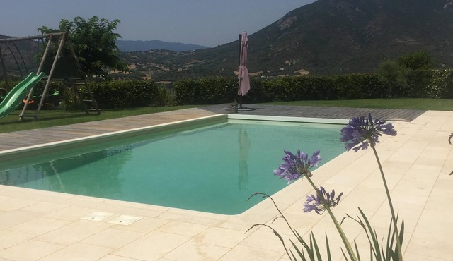 Villa near the beach, all comfort, sea view, swimming pool, air conditioning.