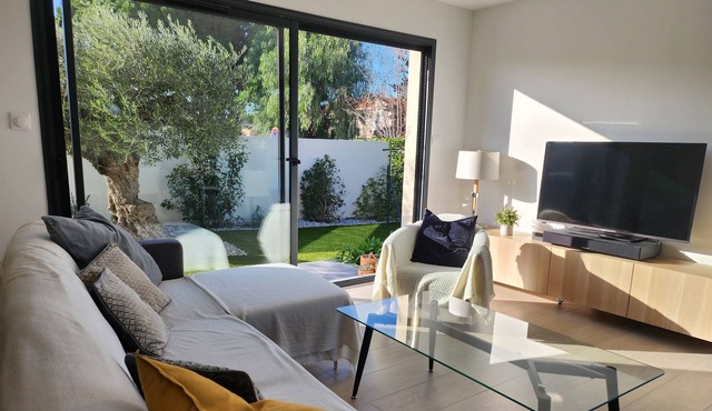 Villa Neuve Avec Piscine, à Proximité des Plages