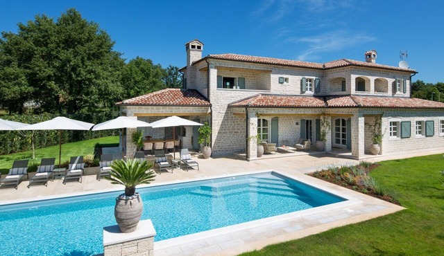 Villa Nevia by Villas Guide