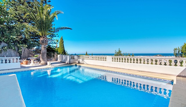 Villa 'Nicoll' with Private Pool, Wi-Fi and Air Conditioning