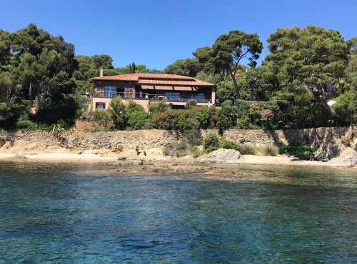 Villa Niel - accès direct mer et piscine chauffée