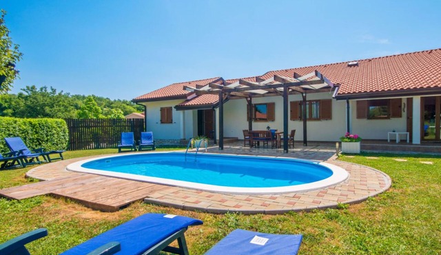 Villa Nika