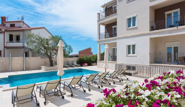 Villa Nina - apartment Terrace 26 by Villas Guide