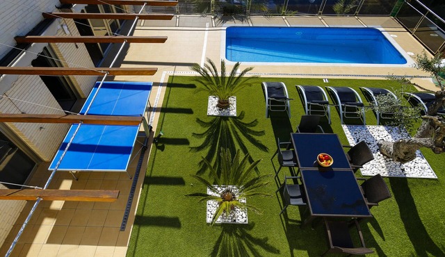 Villa NINA with private pool, beach at 500m