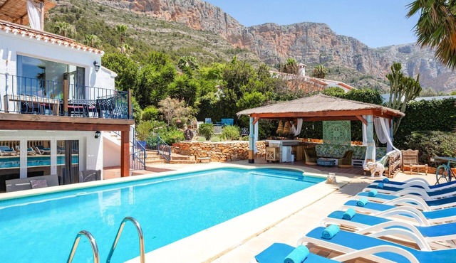 Villa Nirvana by Villa Plus