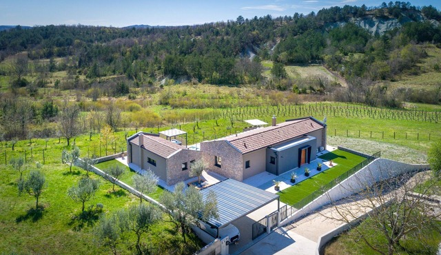 Villa Noeli with Swimming Pool