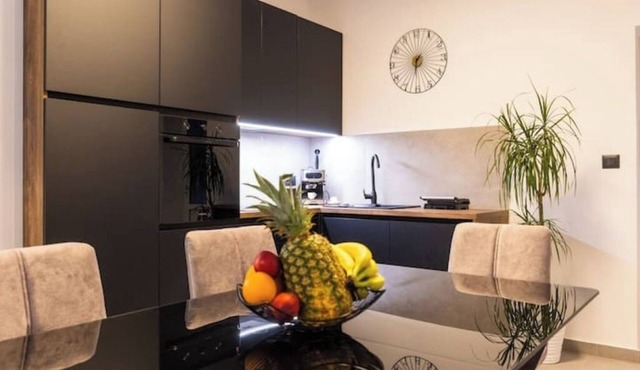 Villa Nono - Three Bedroom Villa with Terrace and Swimming pool