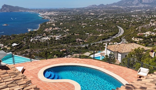 Villa 'Nono' with Amazing Sea View