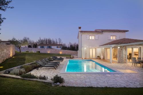 Villa Novena
