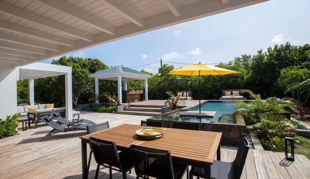 Villa Nuit d’Étoiles – Contemporary Tropical Retreat in Terres Basses, St. Martin