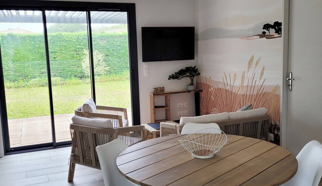 Villa ØBRÉA - F3 new with all comforts + garden, close to beach and market