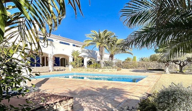 Villa Oceana a grand, remarkably beautiful luxurious villa