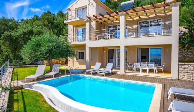 Villa Odysseus - Four Bedroom Villa, Sleeps 8