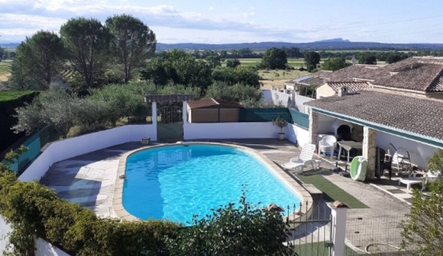 Villa of 80 m2 with swimming pool