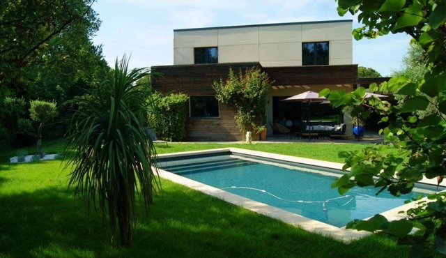 VILLA OF ARCHITECT IN THE HEART OF PROVENCE