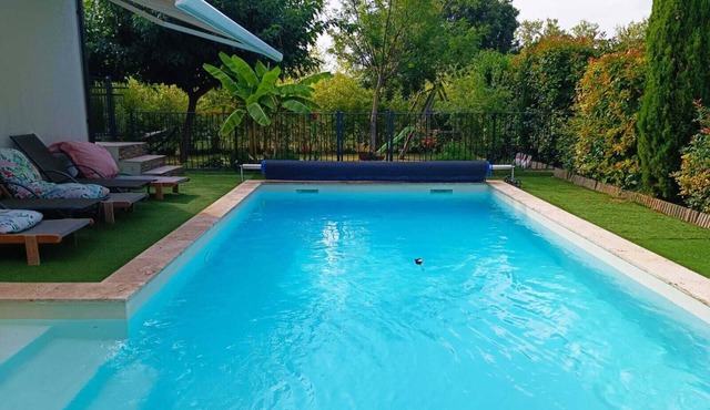 Villa of happiness near Pont du Gard