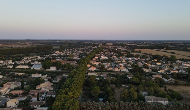 Villa of the bastide type, in the small Camargue ideally located