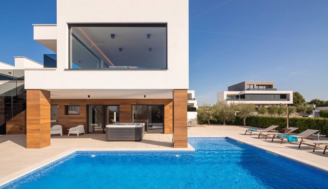 Villa Old Olive Quarta with Pool
