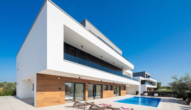 Villa Old Olive Quinta with Pool