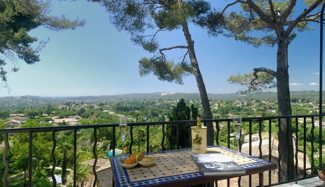 Villa Olivade. Panoramic Sea Views – Private Balconies, Terraces & Garden