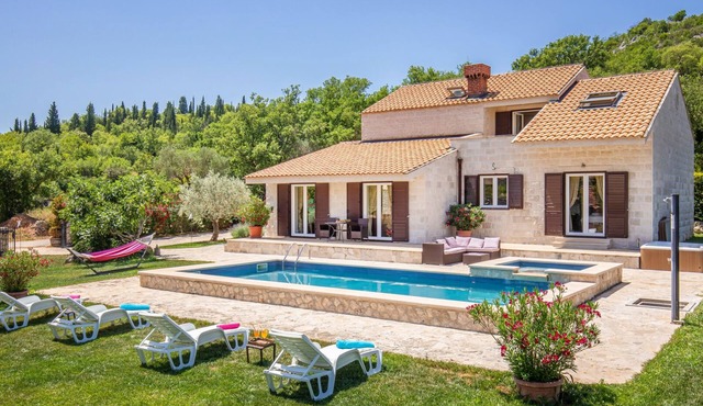 Villa Olive by Villas Guide