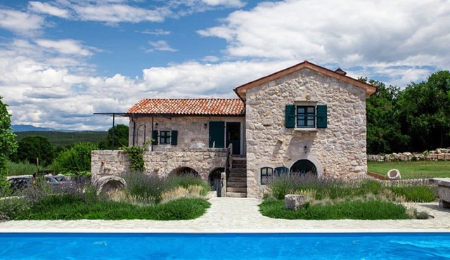 Villa on Krk with Pool and Outdoor Kitchen