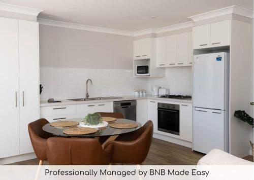 Villa on Matthews - Modern & Cosy, Escape for 2