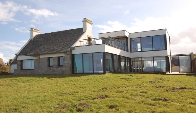 Villa on the beach with Spa for 8