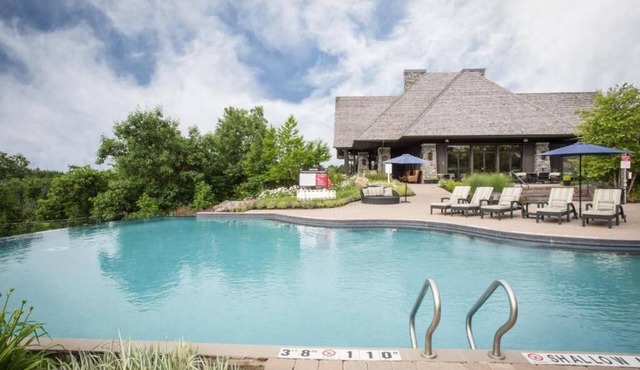 Villa On The Green - Muskoka Bay Resort, Ranked Ontario's #1 Golf Course