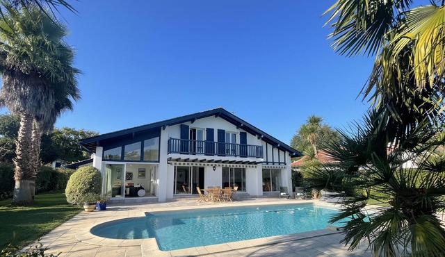 Villa on the Makila golf course near Biarritz