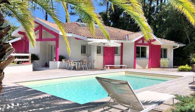 Villa on the Seignosse golf course, heated pool, 2 terraces: Golf & Pool