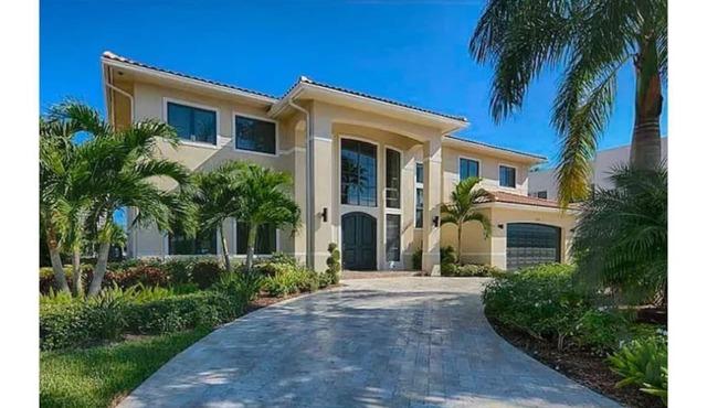 Villa on the Water in Golden Isles