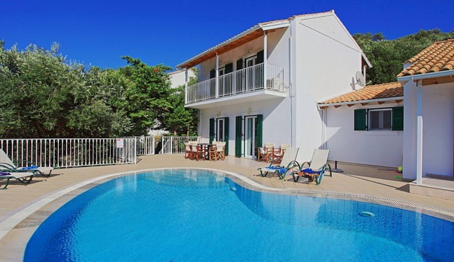 Villa Oneiro: Stunning views, private pool, A/C, WiFi