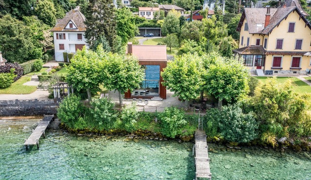 Villa 'Otoctone Bord Du Lac Léman' with Lake View, Wi-Fi and Air Conditioning