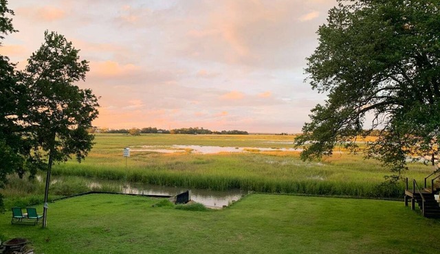 Villa overlooking Charleston close to Folly Beach
