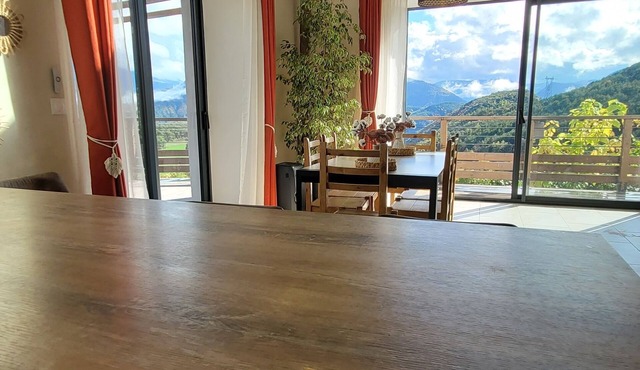 Villa overlooking nature, large panoramic terrace with lake and mountain views