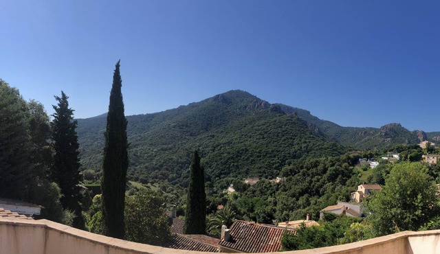 Villa overlooking the Esterel, private swimming pool