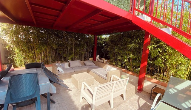 Villa Paisible en Bordure du lac de Baignade de Villeneuve De La Raho