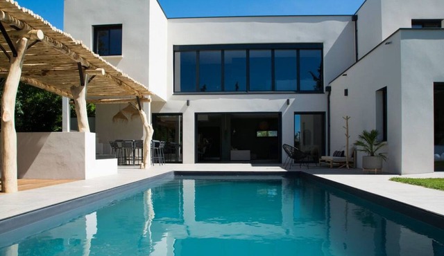 Villa Paillote - Contemporary Villa with pool in Sommieres village
