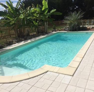 Villa paisible avec piscine