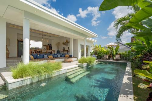 Villa Palikua - Luxury 2BR in Nyanyi Beach next to Luna Beach Club