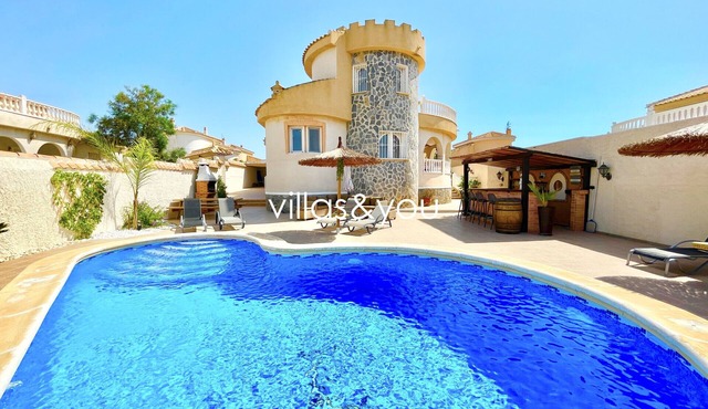Villa Palmera Ciudad Quesada by Villas&You