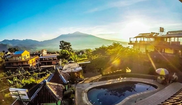 Villa Panderman Indah