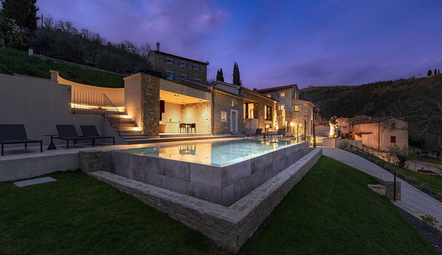 Villa Panorama del Tartufo for 6 people in Central Istria with spa & truffle hunting experience