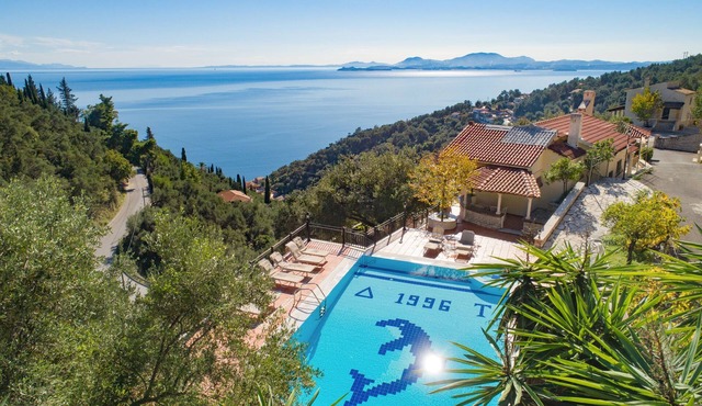 Villa Panorama – Pool, Stunning views, Aircon, Parking