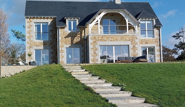 Villa 'Paqueray' with Sea View, Private Terrace and Wi-Fi