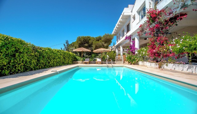Villa Paradis sea view 200 m from the beach
