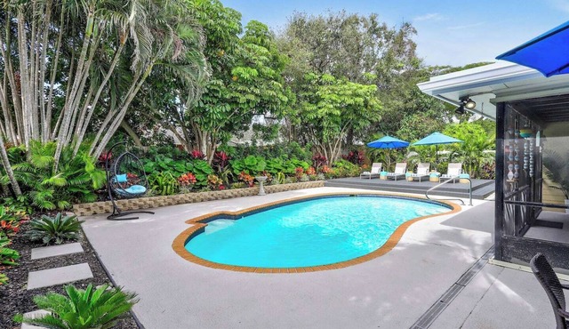 VILLA PARADISO | PRIVATE HEATED POOL | BEACHES | PGA | WATERPARK | ROGER DEAN